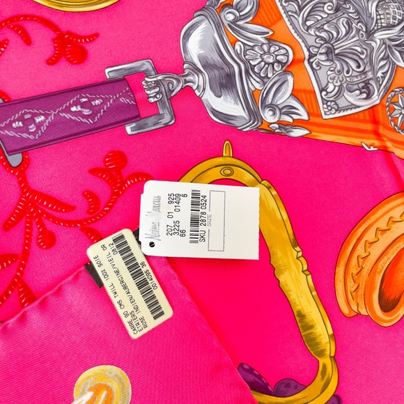 NWT Hermes Scarf "Etriers" in Pink & Purple - Picture 4 of 10